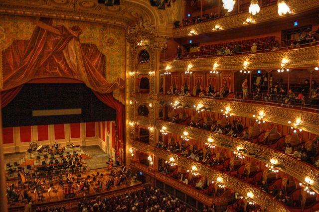 مسرح Colón