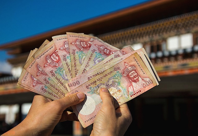 العملة الرسمية في بوتان