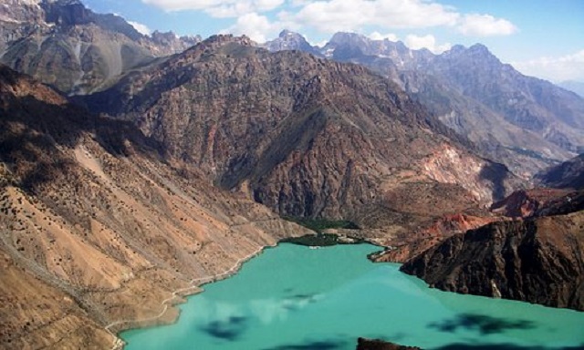 السياحة في طاجيكستان