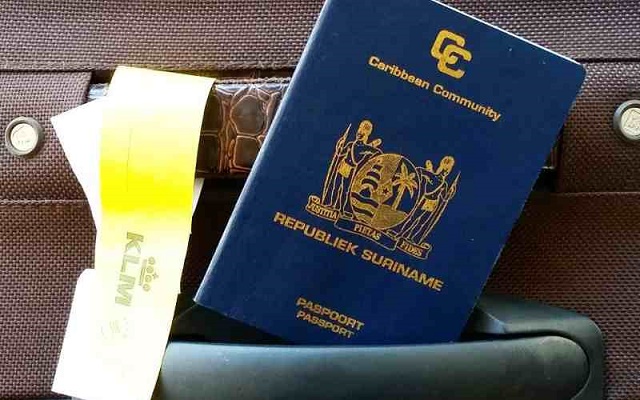 تأشيرة السياحة في سورينام