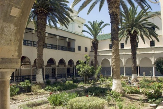 قصر أحمد الباي الجزائر