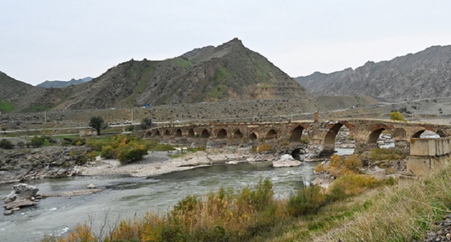 جسر كوديالتشي في اذربيجان