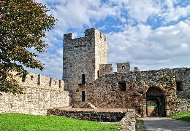 قلعة بلغراد