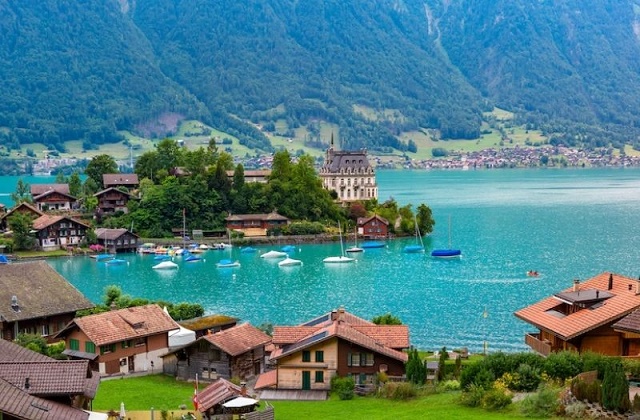 بحيرة ثون وبرينز في سويسرا