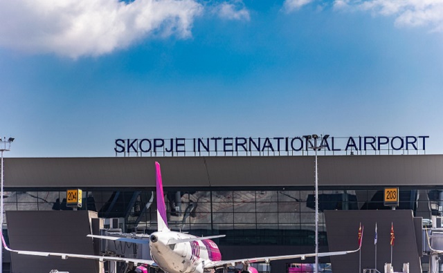 مطار سكوبي الدولي