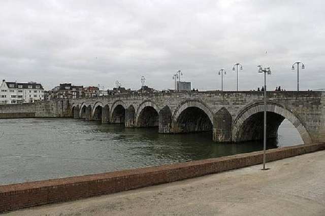 جسر سانت سيرفاس