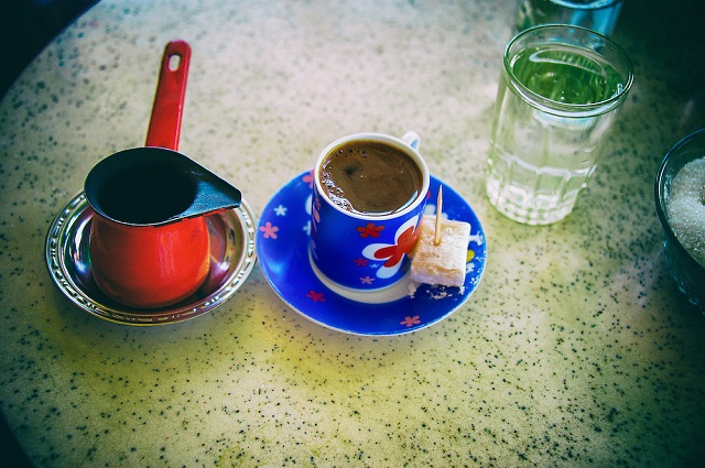 تجربة القهوة التركية في بريشتينا كوسوفو