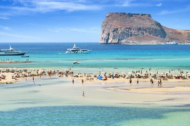 شاطئ بالوس خانيا اليونان