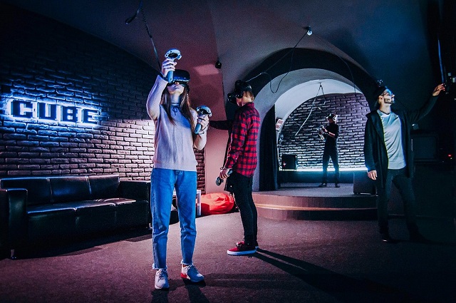 نادي الواقع الإفتراضي في مدينة دنيبرو الاوكرانية
