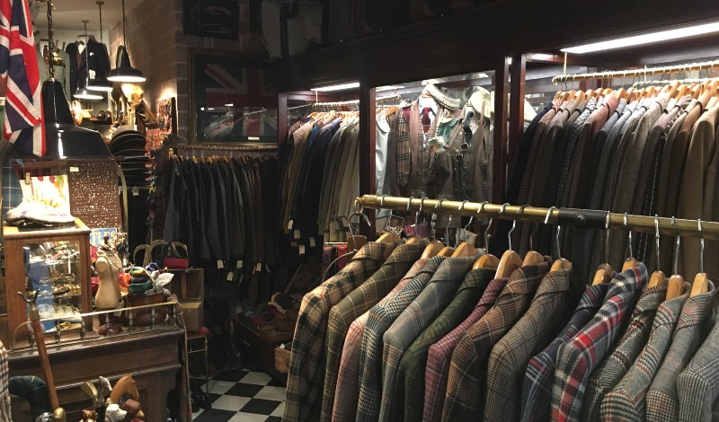 متجر الملابس القديمة في فلورنسا