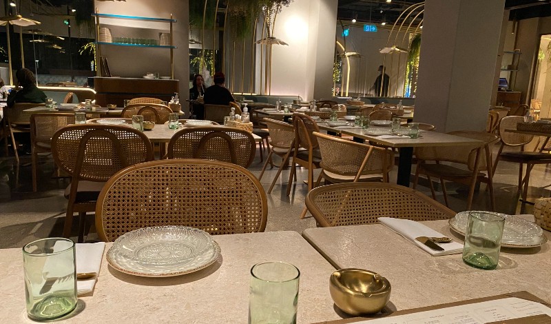 مطعم بيت المزه في دبي