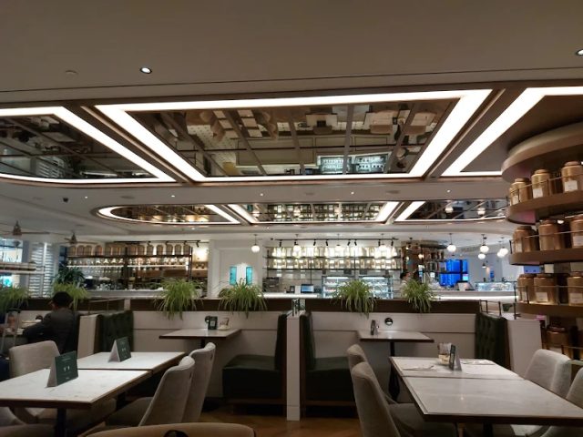 مطاعم مطار الدوحة