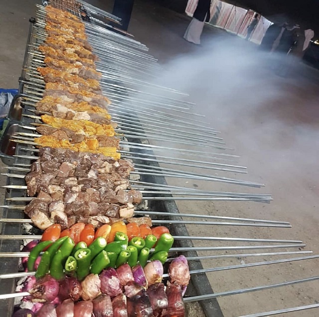مطعم البيروني للمشويات في الكويت