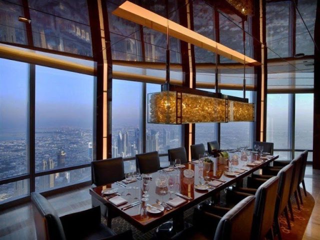 مطاعم برج خليفة دبي
