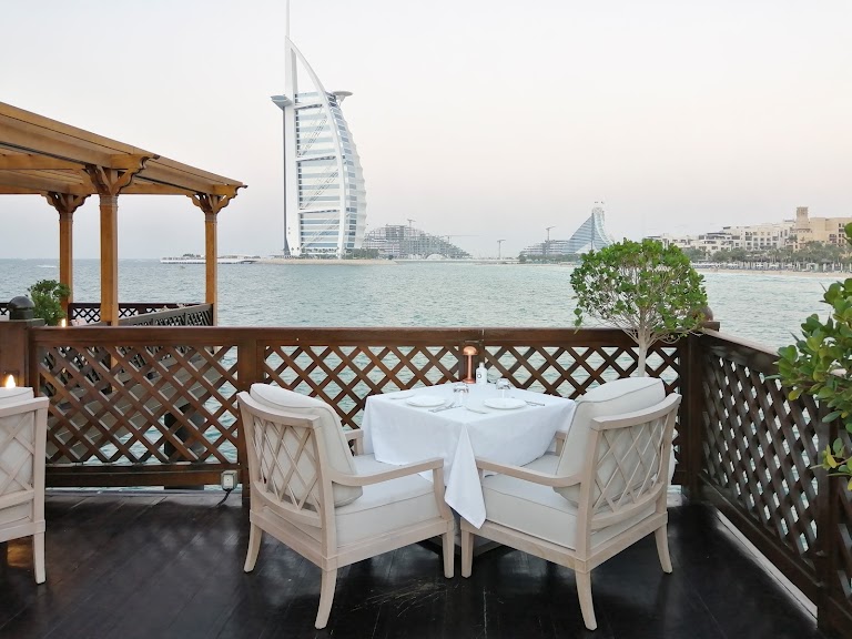 مطاعم بحرية في دبي