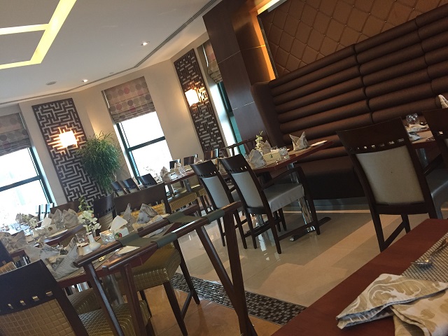 marina mall kuwait restaurants