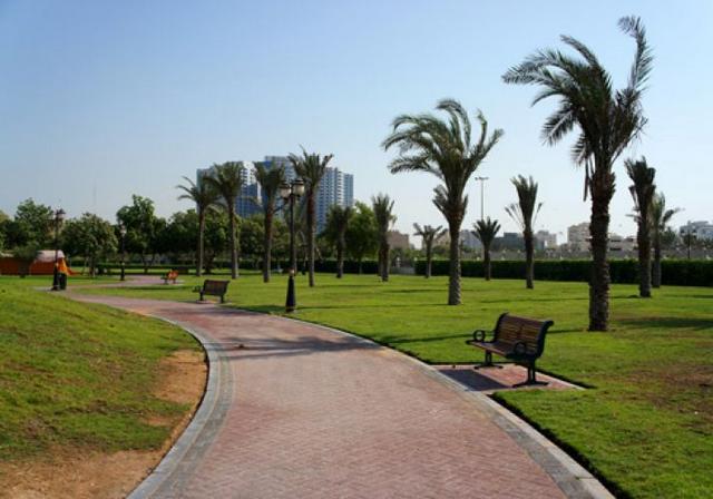 حديقة بني ياس في أبوظبي